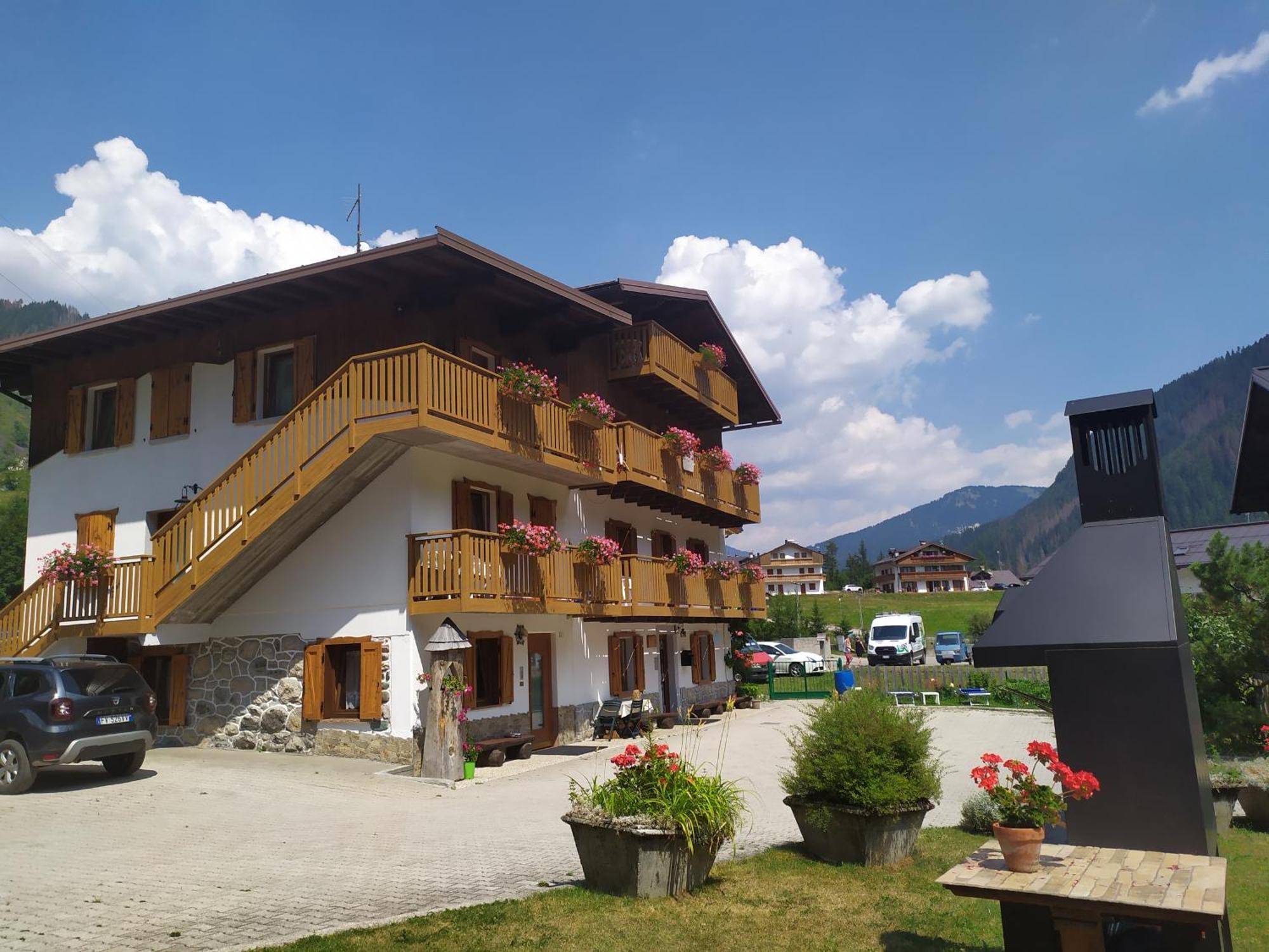 Residence Marmolada 罗卡皮耶托雷 外观 照片